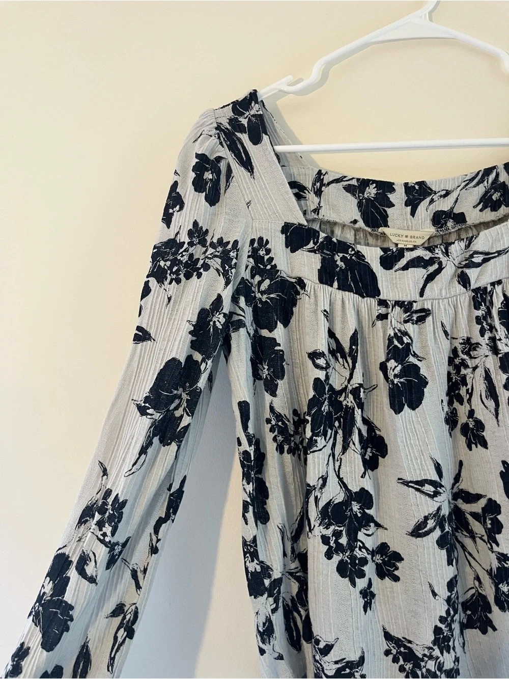 Lucky Brand Black Floral Boho Long Sleeve Peasant Blouse Medium